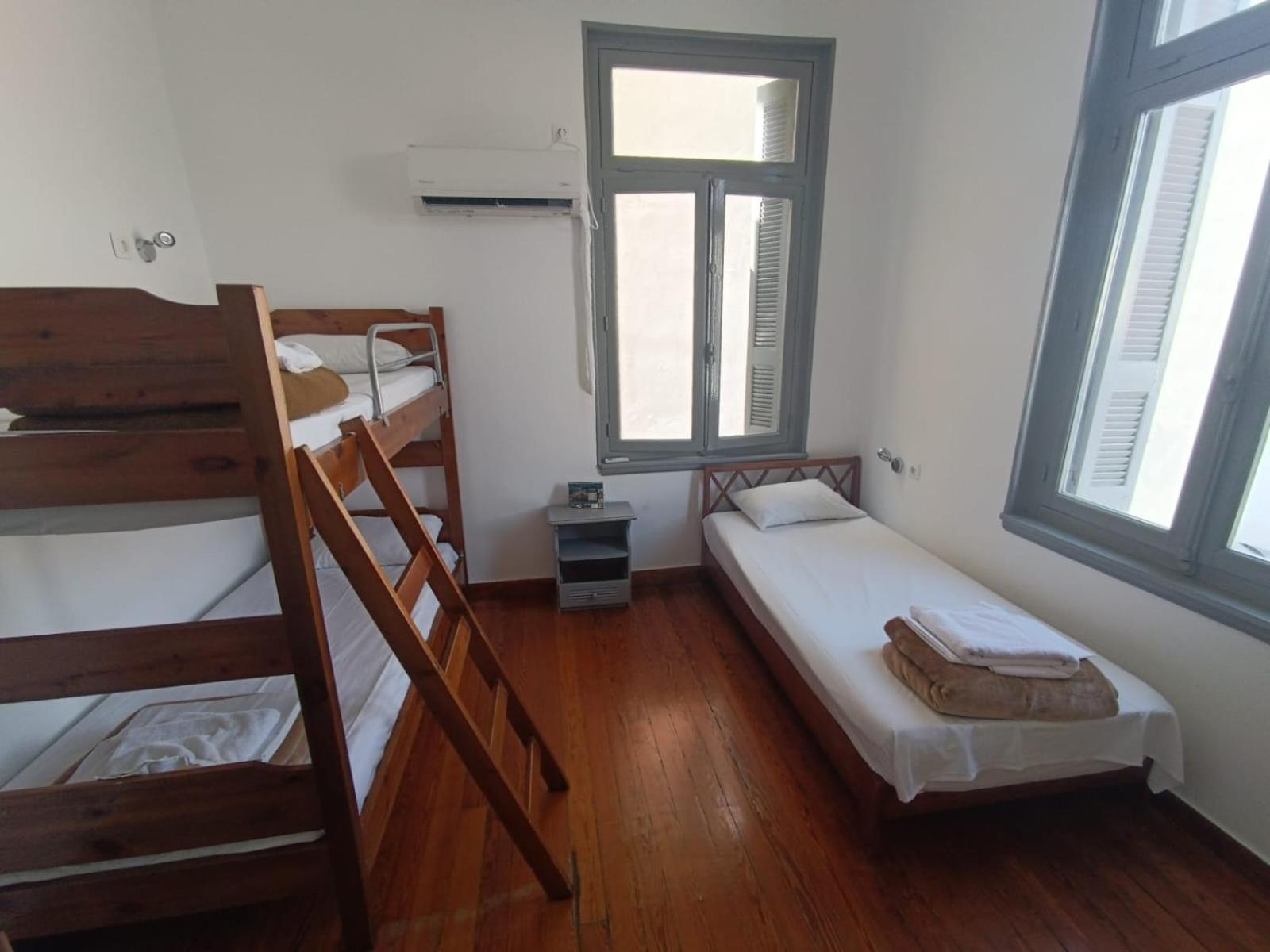 Dioskouros Hostel Atenas Exterior foto