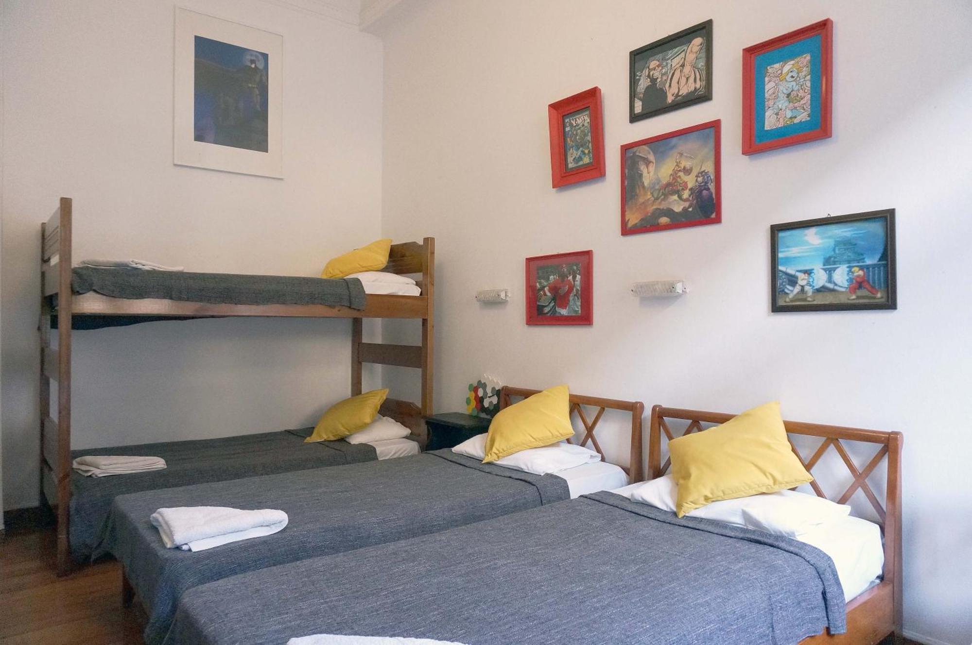 Dioskouros Hostel Atenas Exterior foto